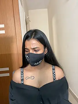 its_ur_flora live cam on StripChat