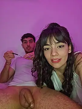 LeoyNicky98 live webcam show