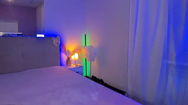 Laura_Leee webcam