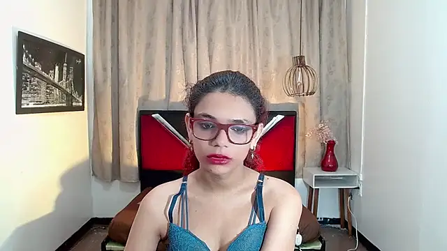 luisa__torres live cam on StripChat