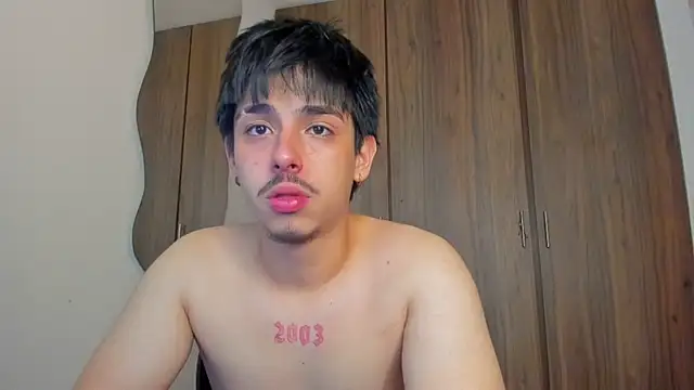 Maximo_Miller webcam