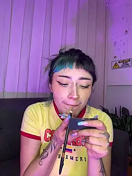 baby_akuma webcam
