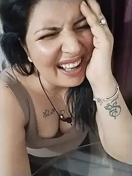 Jann_Riya333 live webcam show