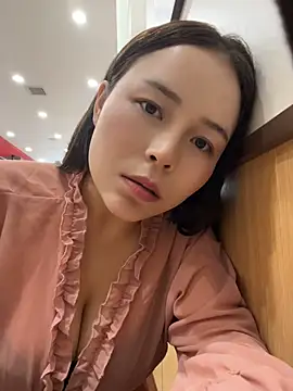 xiaolu0706 live webcam show