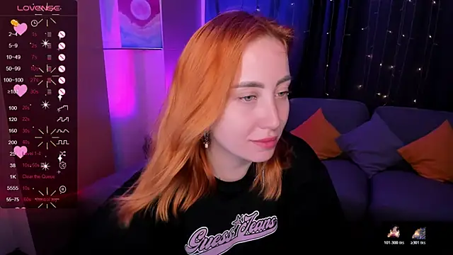 deboramoore live cam on StripChat
