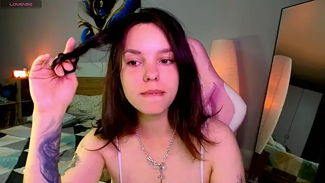 Maya_Campbell webcam
