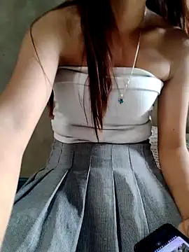 zara-bebe - Zara-bebe's free webcam - UK Sex Cams