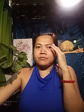 TabooSHOWgirl18 webcam