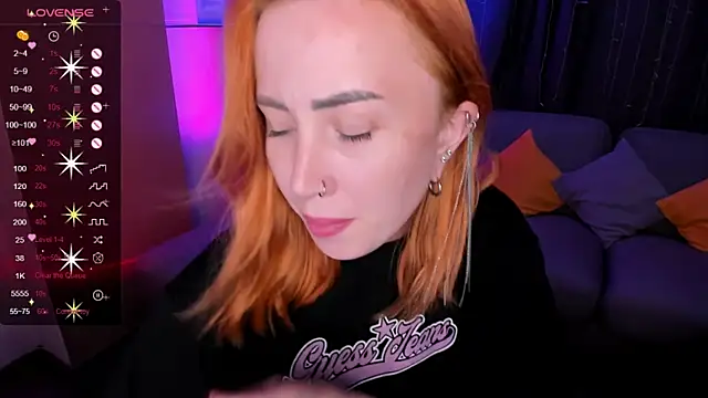 deboramoore live cam on StripChat