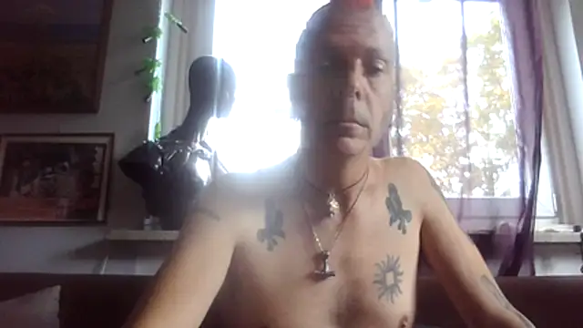 SHARPSkinhead webcam