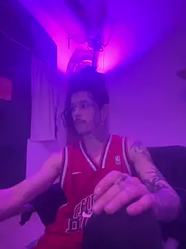luckydick333 live cam on StripChat