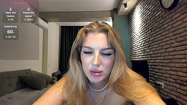 fifteenpoem webcam