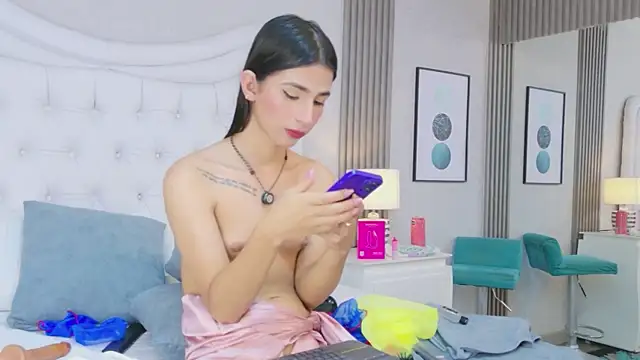 caitlynmiller (T teen) - Topless dancing 🍒