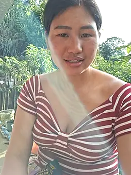 diamond-- live cam on StripChat