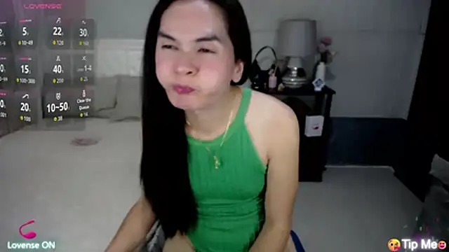 AsianSweetHeartxX live cam on StripChat