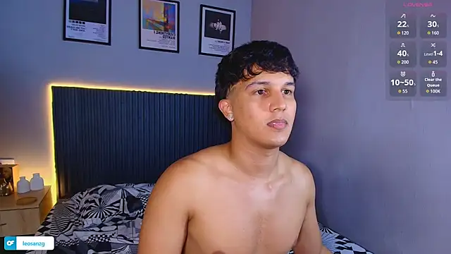 Leo_Savage_ webcam