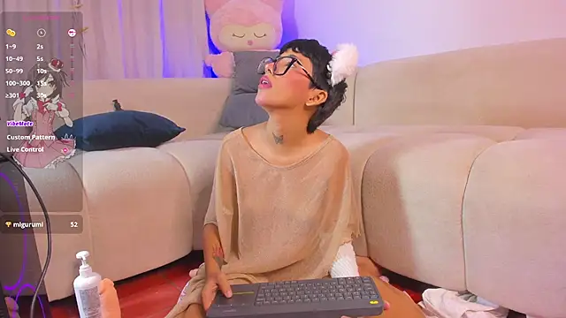 Akuma-Doll webcam