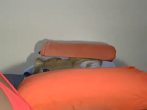 LICKABLETASH98 webcam