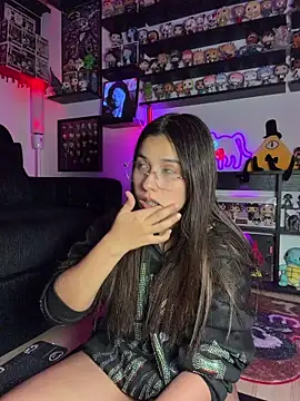 crystal_bunny7 webcam