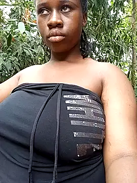 Sassy_boobs21 webcam