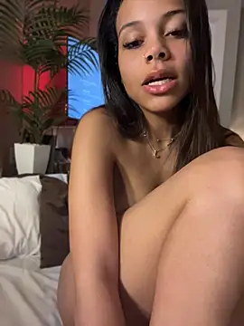 Petite_Baddie