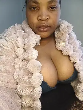 BeverlyQueen15 webcam