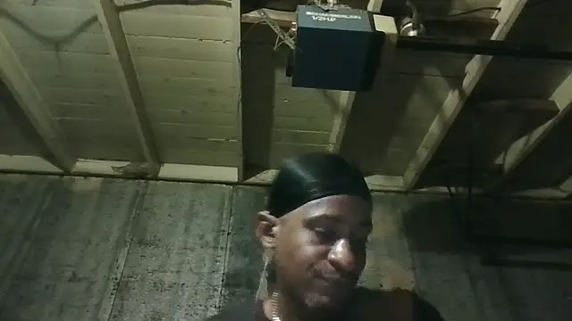 Leo99842 webcam