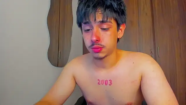 Maximo_Miller webcam