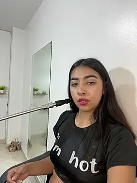 cherry_skinnyy_ webcam