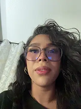 Samantha_Bernardo webcam