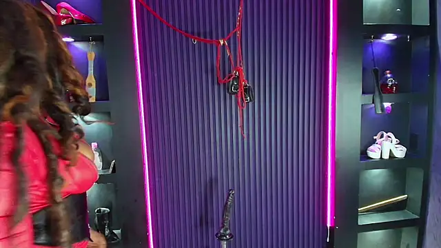MrEbonybdsm live webcam show