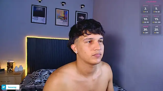 Leo_Savage_ webcam
