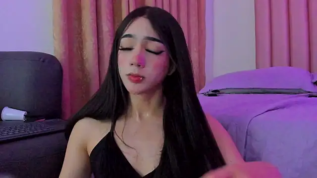 lana_fox01 (T teen) - show cum publico
