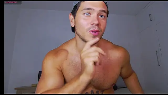 arilas_ (M young) - Unload me 😘
