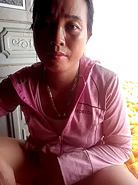 phuongtrinh1 live cam on StripChat