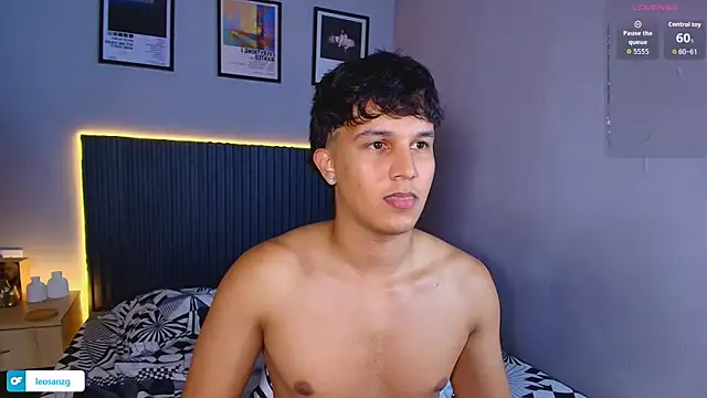 Leo_Savage_ live cam on StripChat
