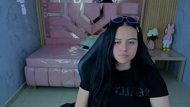 sarita_09_s webcam