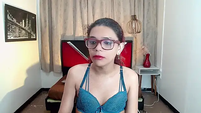 luisa__torres webcam