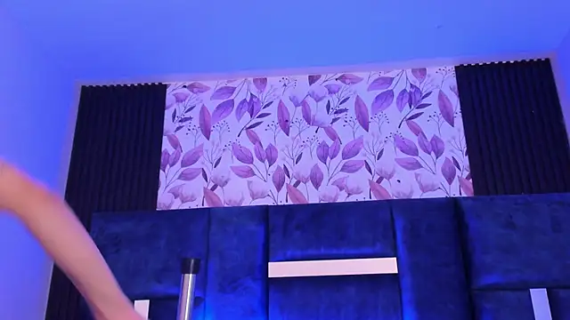 AmmyJones_ webcam