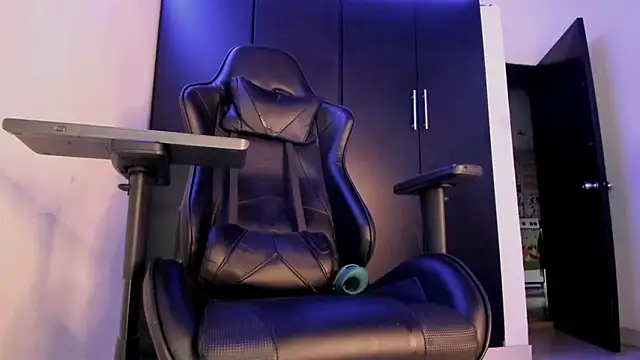 Liam_Mateo webcam
