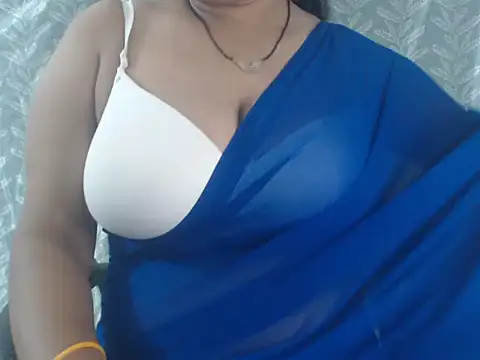 cute-priy webcam