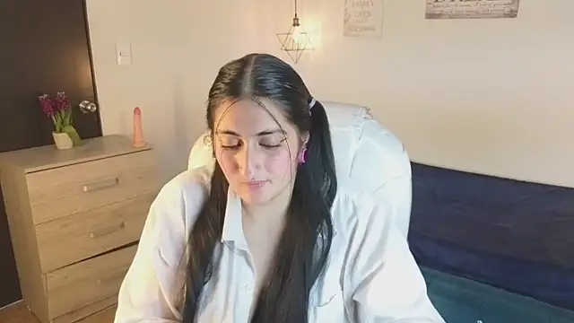 DevaFaluan_ webcam