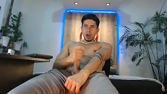 Andrew_4_ webcam