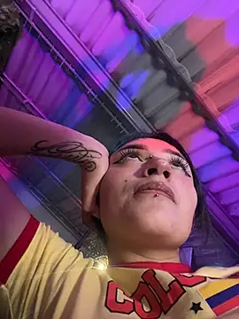 baby_akuma live webcam show