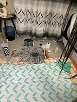 Nicole_bash webcam