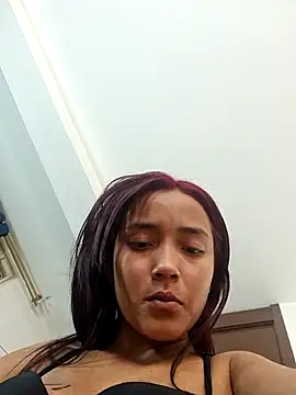 Skinny_Messy webcam