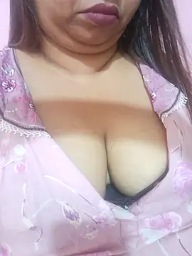 Ravina_patil1 live webcam show