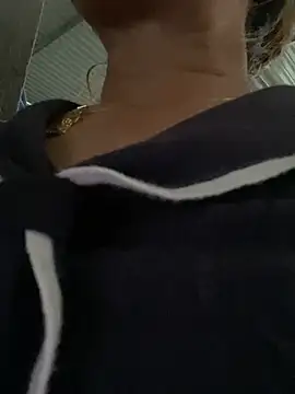 Linaannn live webcam show