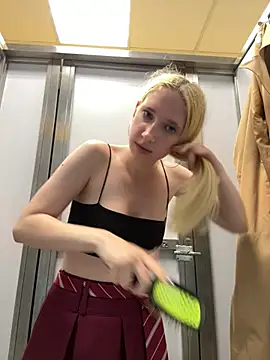 michelle_lovique live webcam show