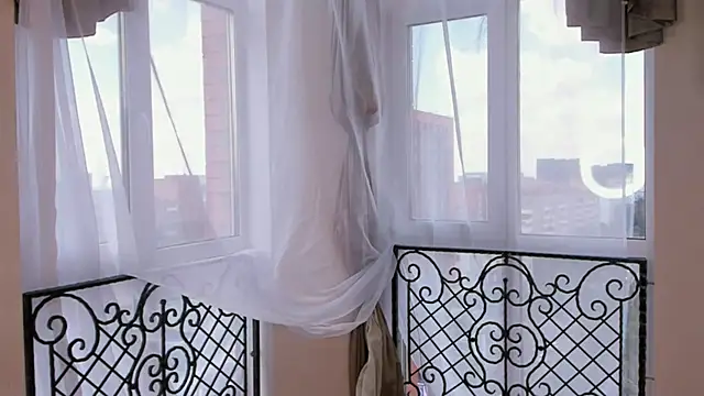 IndomitableMaid live webcam show